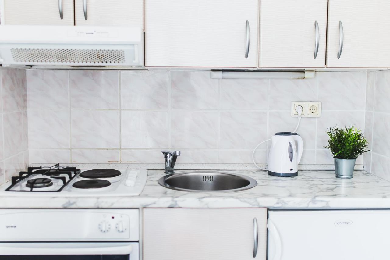 Apartmani Males โรกอซนิซา ภายนอก รูปภาพ